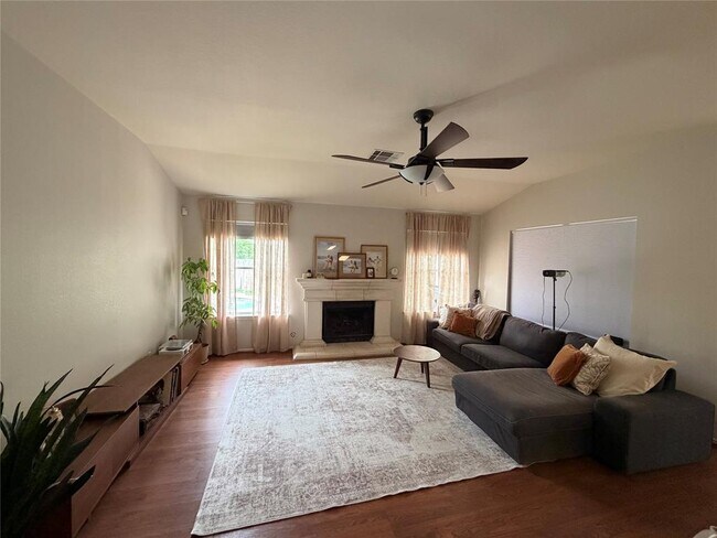 Photo - 1210 Highland Dr