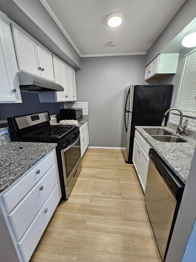 Building Photo - 2708 Windswept Cove