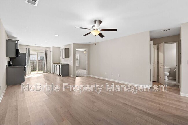 Photo - 957 Madrid Ct