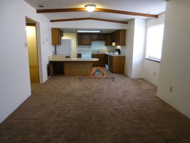 Photo - 602 Sheldon St