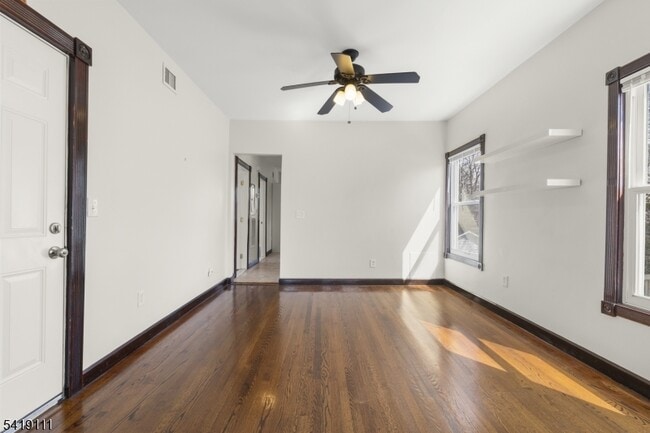 Photo - 7 Rosedale Ave Unidad 2