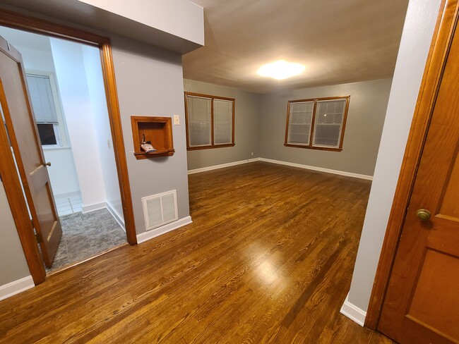 Living room - 1210 17th St Apartments Unit 01
