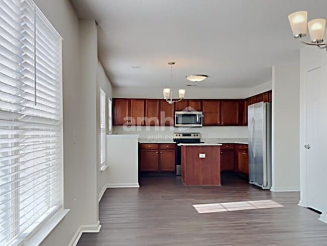 Photo - 1099 Moss Grove Dr