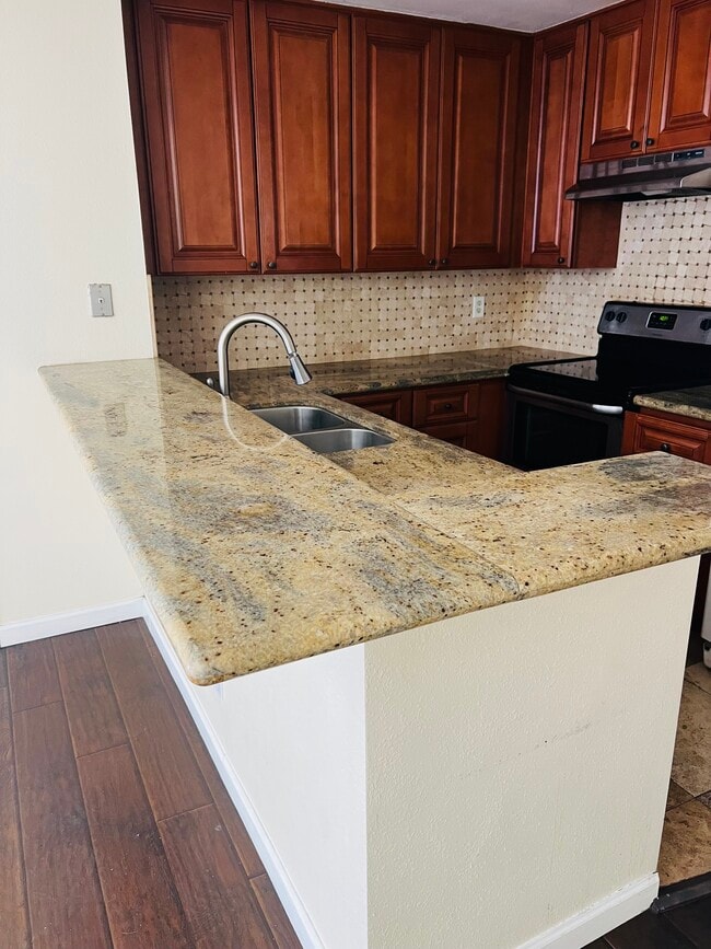 Photo - 3550 Ruffin Rd