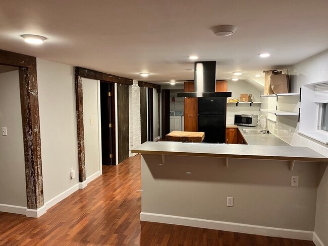 Building Photo - 903 23rd Ave S Unit #B