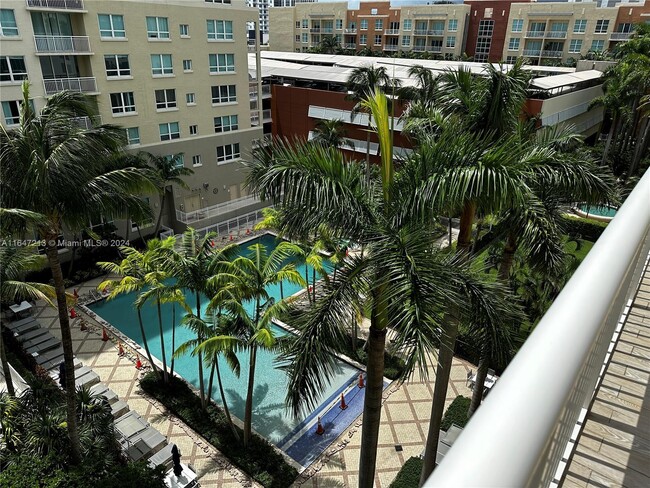 Photo - 2000 N Bayshore Dr Condominio Unidad 625