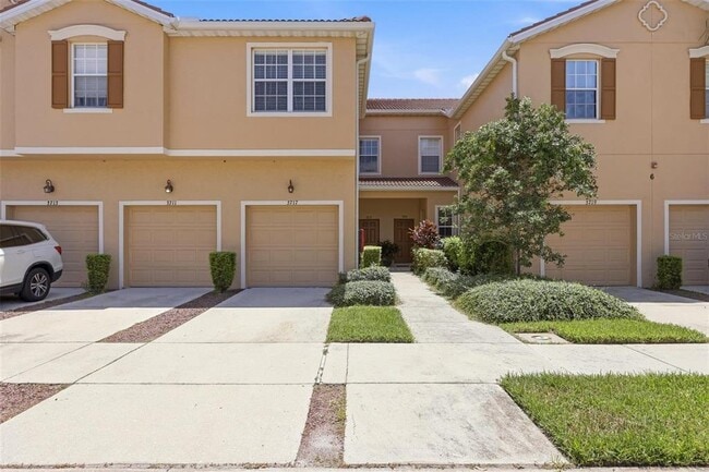 Building Photo - 3717 Parkridge Cir