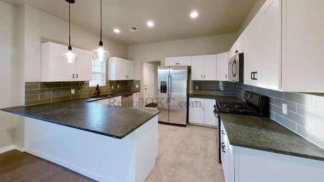 Photo - Beautifully outfitted 3 bed 2 bath in OKC