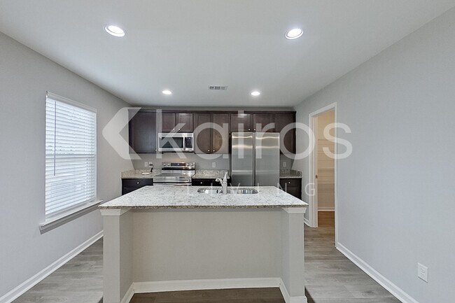 Photo - 101 St Phillip Wy