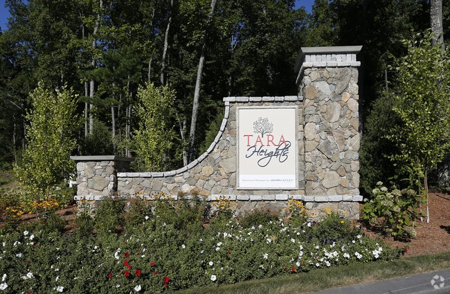 Tara Heights Apartments