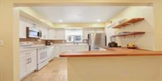 Photo - 721 N Lakeside Dr