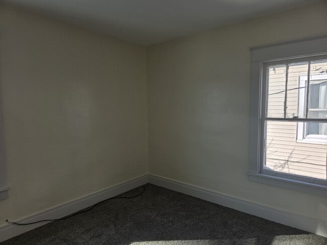 Photo - 265 Lisbon Ave Unit #2