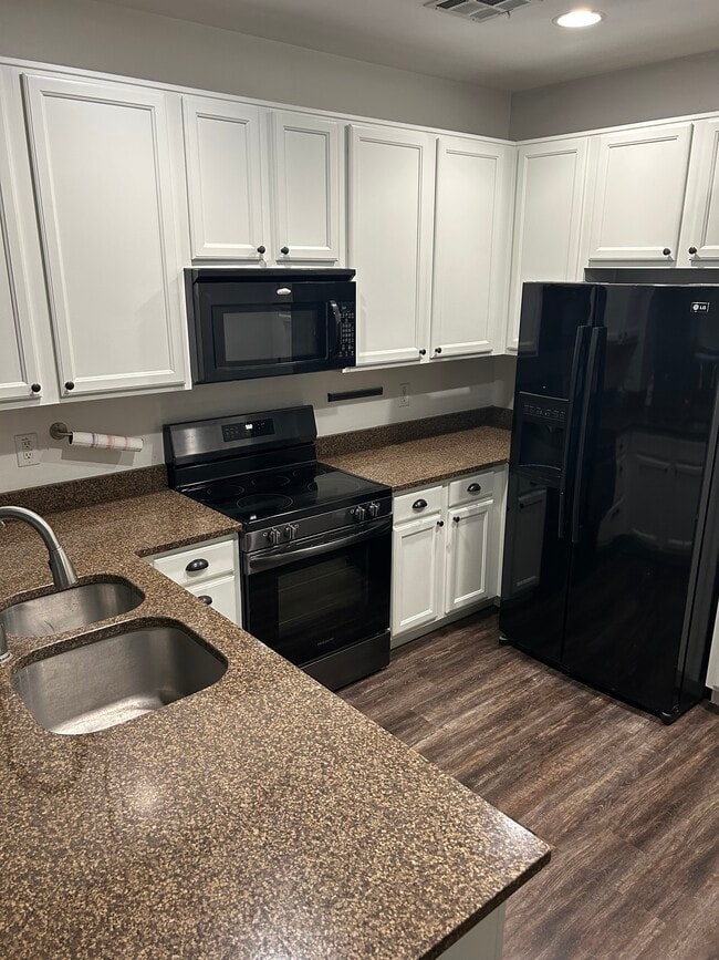 Photo - 3621 E Leslie Dr