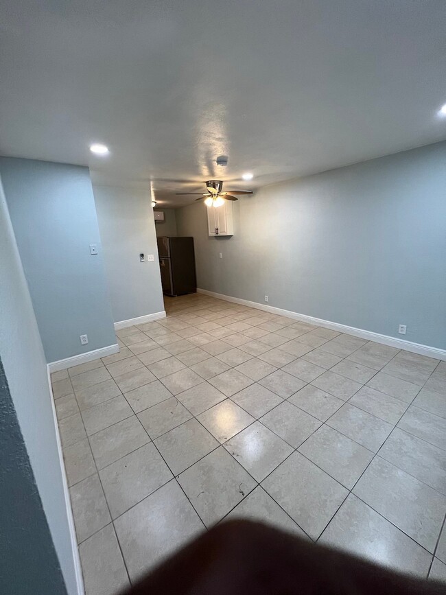 Photo - 37280 Okeechobee Ave Unit 10