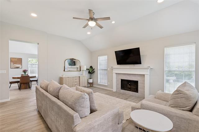 Photo - 10060 Danbury Dr