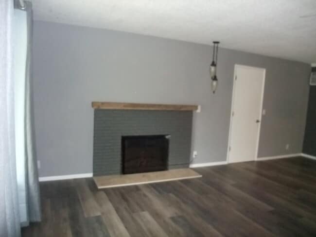 Photo - 2808 SE Pine St