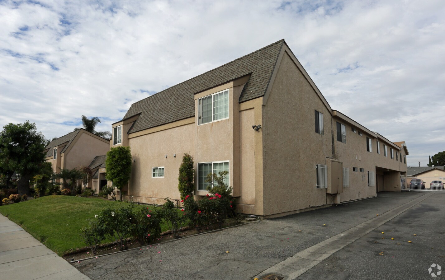 Photo - 11051 Barnwall St