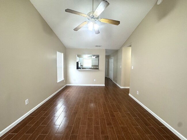Photo - 2 BR/ 2 Bath End Unit! Minutes to Camp Lej...