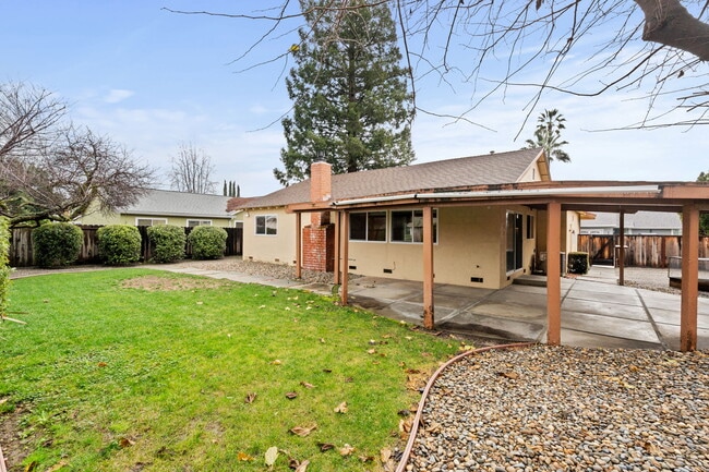 Photo - 2695 Lyon Cir