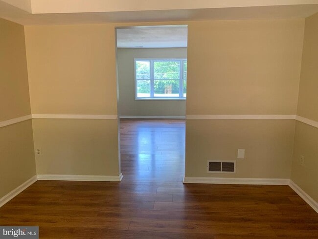 Photo - 249 Periwinkle Ave