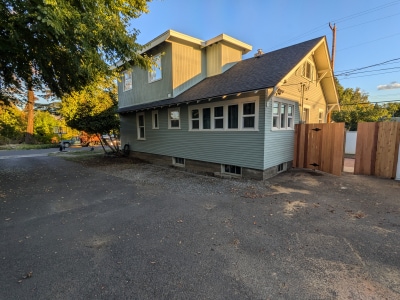 Photo - 616 Newtown St