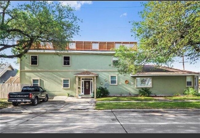 Photo - 2135 Mirabeau Ave Apartments Unit 2135