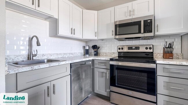 Photo - 2305 Aaron St Unit 320