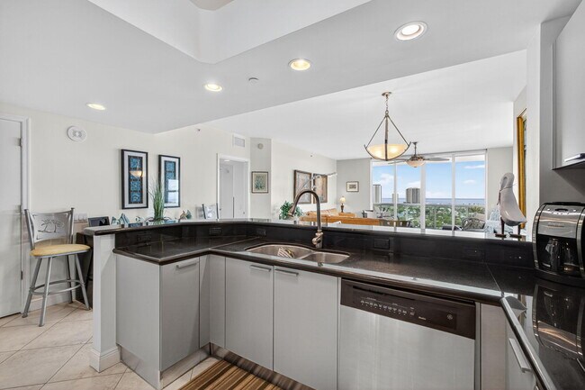 2640 Lake Shore Dr Unit 1716