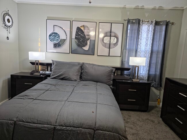 Photo - 1555 Lyons Center Rd