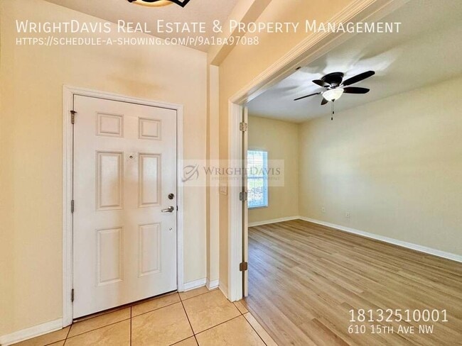 Photo - 610 15th Ave NW