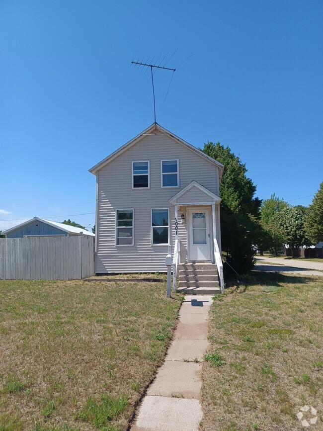 Building Photo - 1001 Spruce St Rental