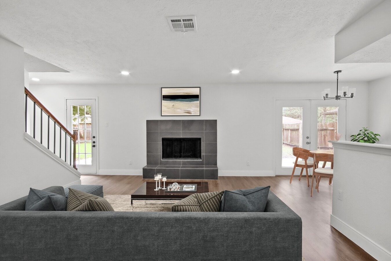 Photo - 14527 Duncannon Dr