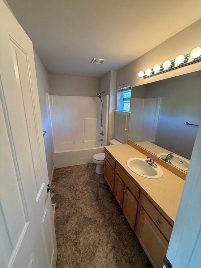 Photo - Updated Beautiful Mill Creek Home!