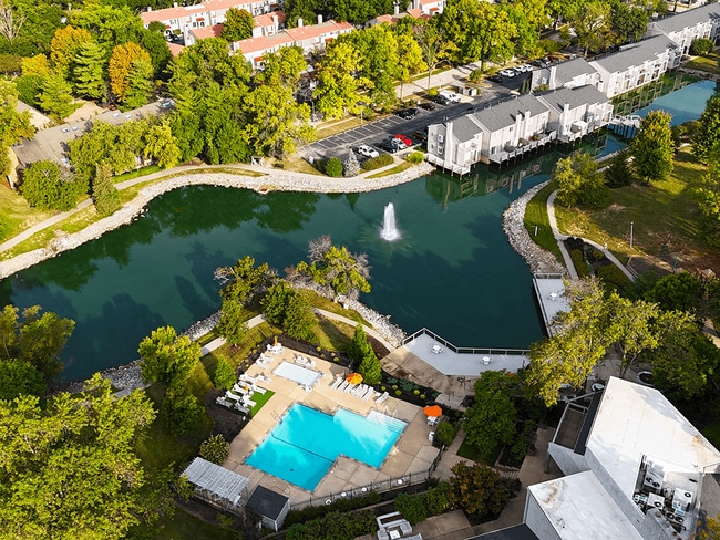 Stunning Birds Eye View of Vicino - Vicino on the Lake Apartamentos