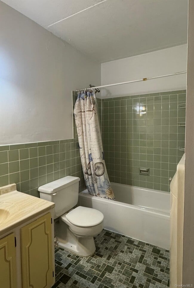 Photo - 36-41-41 Union St Unidad 4E