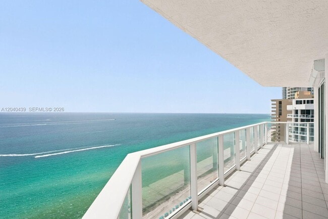 Photo - 16445 Collins Ave Unidad OS21/26(11B)