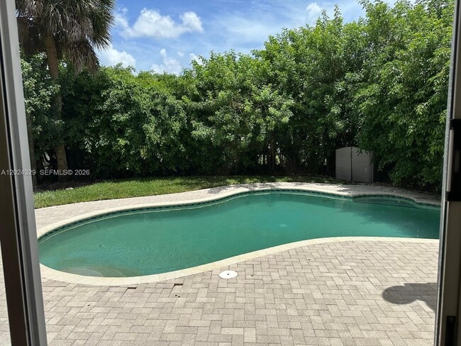11090 Baybreeze Way