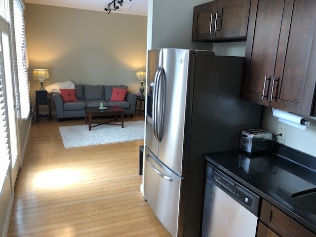 Photo - 1 Bedroom, 1 Bathroom Condo w/ Secure Parking Garage - Walk to Vandy, Belmont & Hillsboro Village