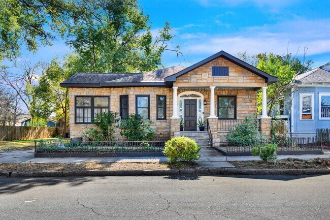 Photo - Thomas Square Home