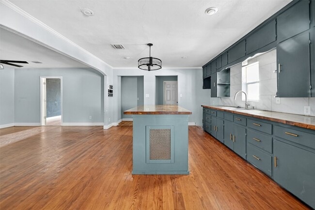 Photo - 6434 Boothline Rd