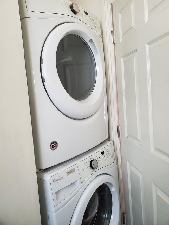 Photo - 951 N Oxford Ave