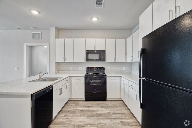 3HAB, 2BA - 1181SF - La Cima