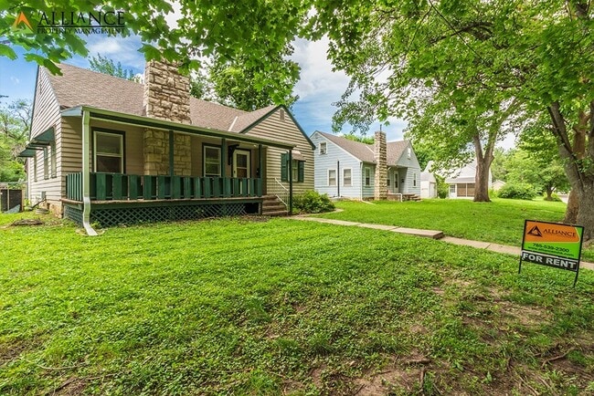 Photo - 714 Thurston St Unidad 1