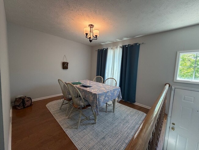 Photo - Location, Convenience & Comfort – Steps from Cleveland Clinic!