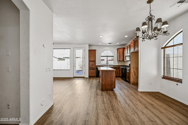 Photo - 1808 E Dunbar Dr