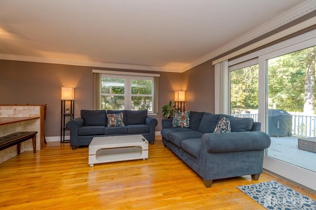 Photo - 118 Buttonwood Dr