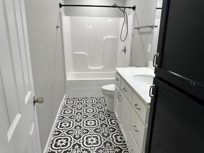 Photo - 2023 Welton St