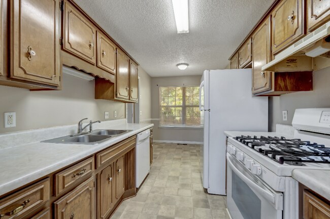 Photo - 1113 Odom Ct