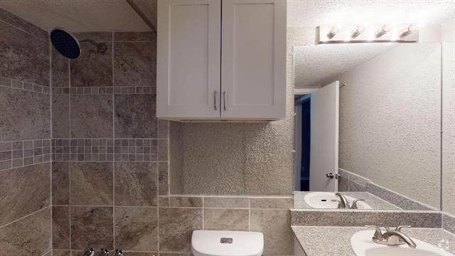 Building Photo - 1407 15th Pl Unit B1A-R Rental