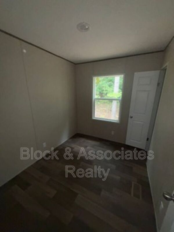 Photo - 3568 Old Cedar Falls Rd